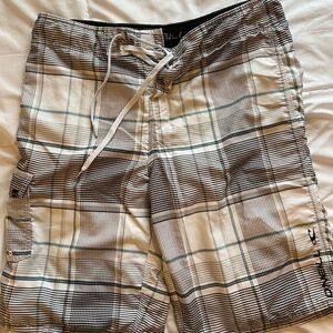 Men’s Board Shorts / Hybrid